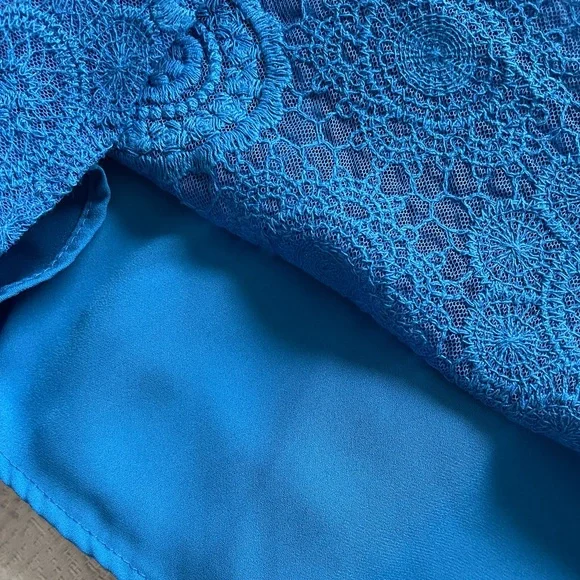 Lucy Love Halter Dress - Picture 2 of 5